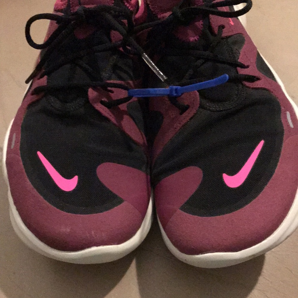 Nike free shoes